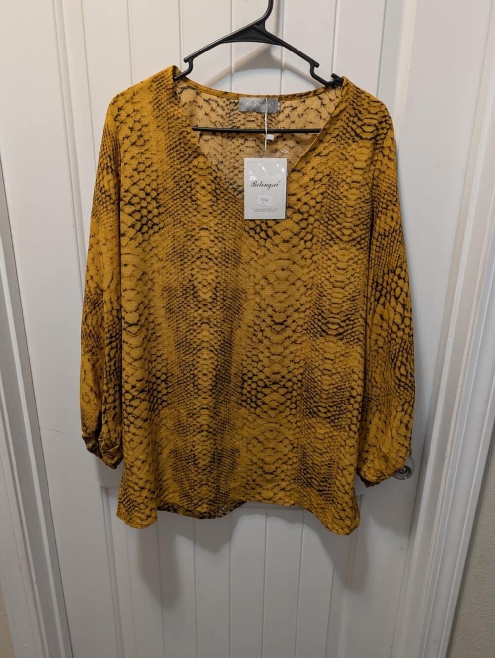 Belongsci Yellow Black Blouse Snake Print Size L Long Sleeve Top V-Neck NWT!